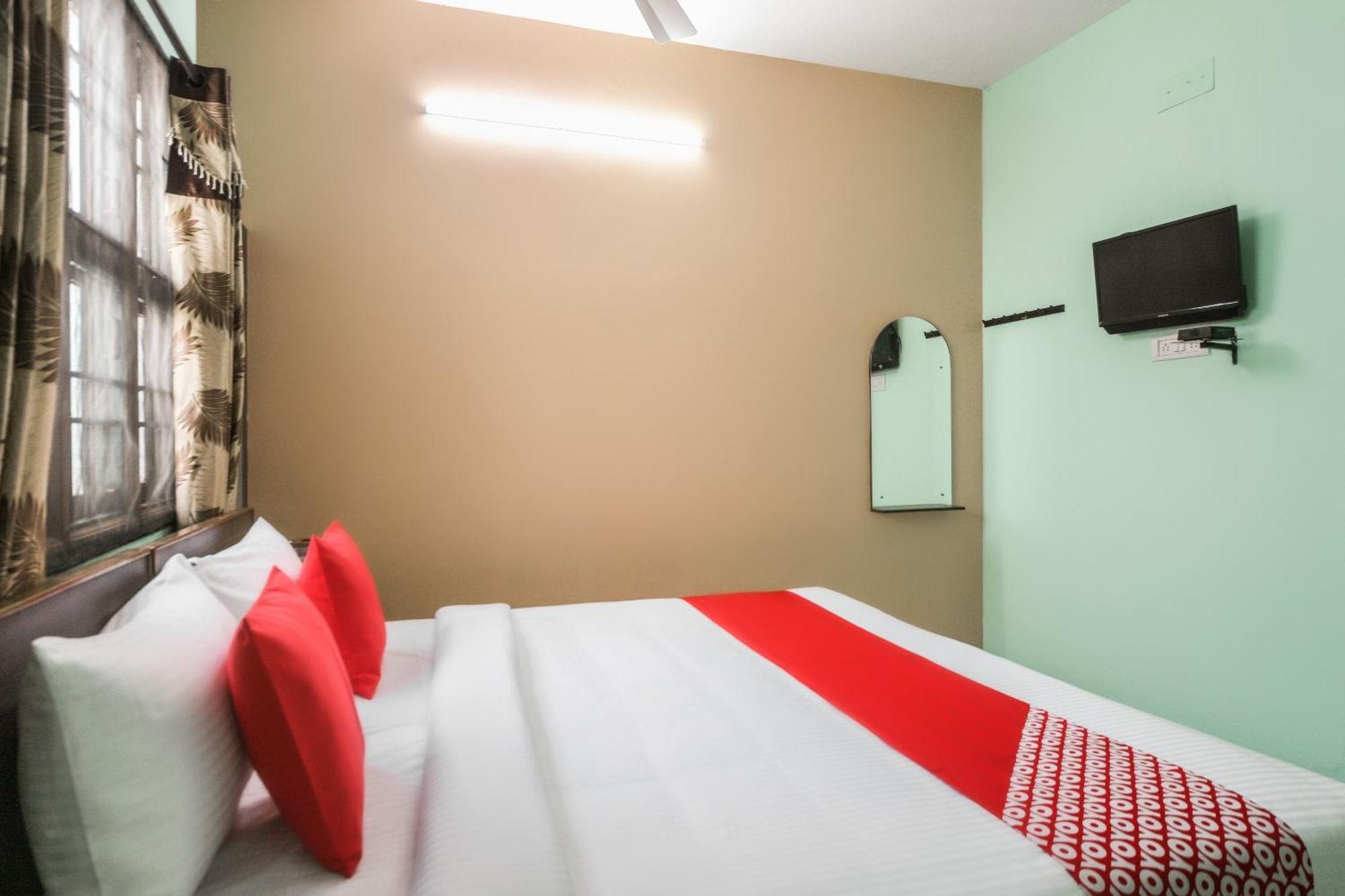 Oyo Modern Guest House Chennai Bagian luar foto