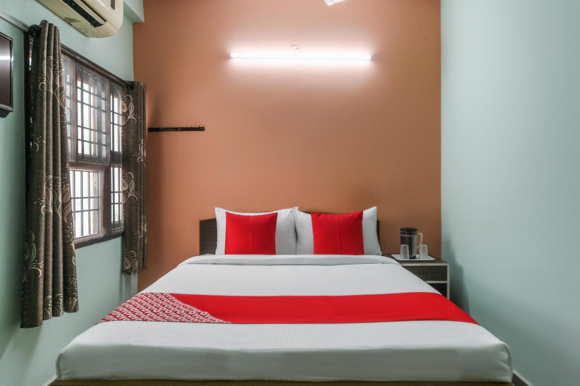 Oyo Modern Guest House Chennai Bagian luar foto