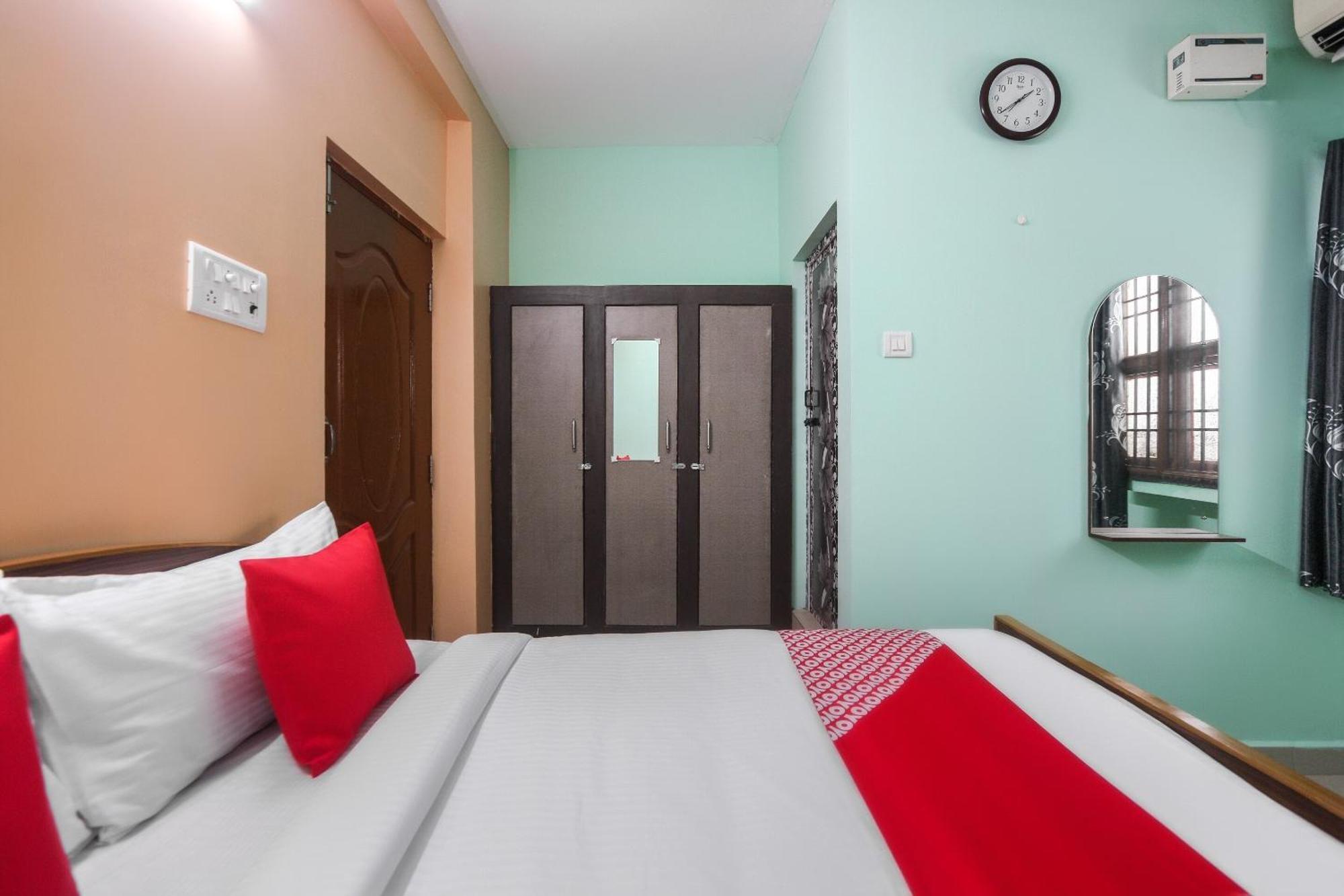 Oyo Modern Guest House Chennai Bagian luar foto