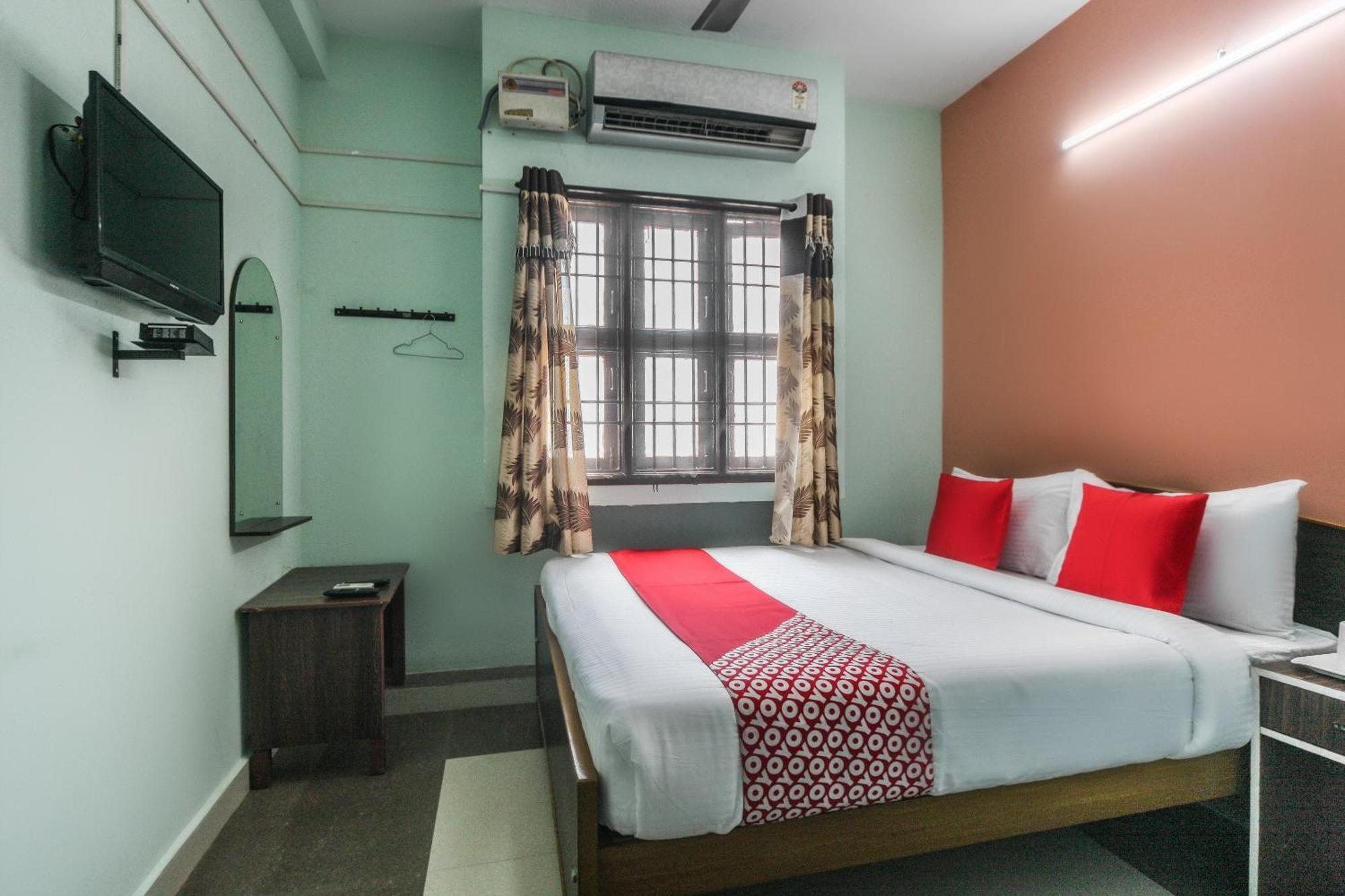Oyo Modern Guest House Chennai Bagian luar foto