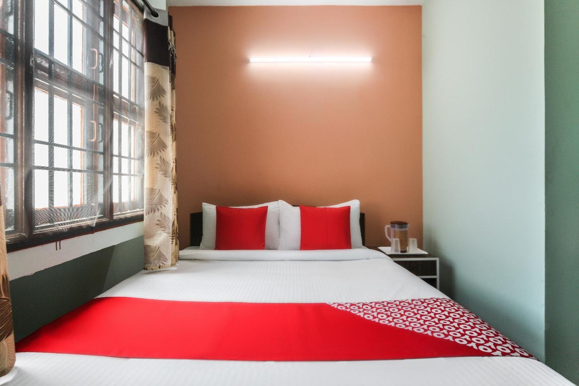 Oyo Modern Guest House Chennai Bagian luar foto